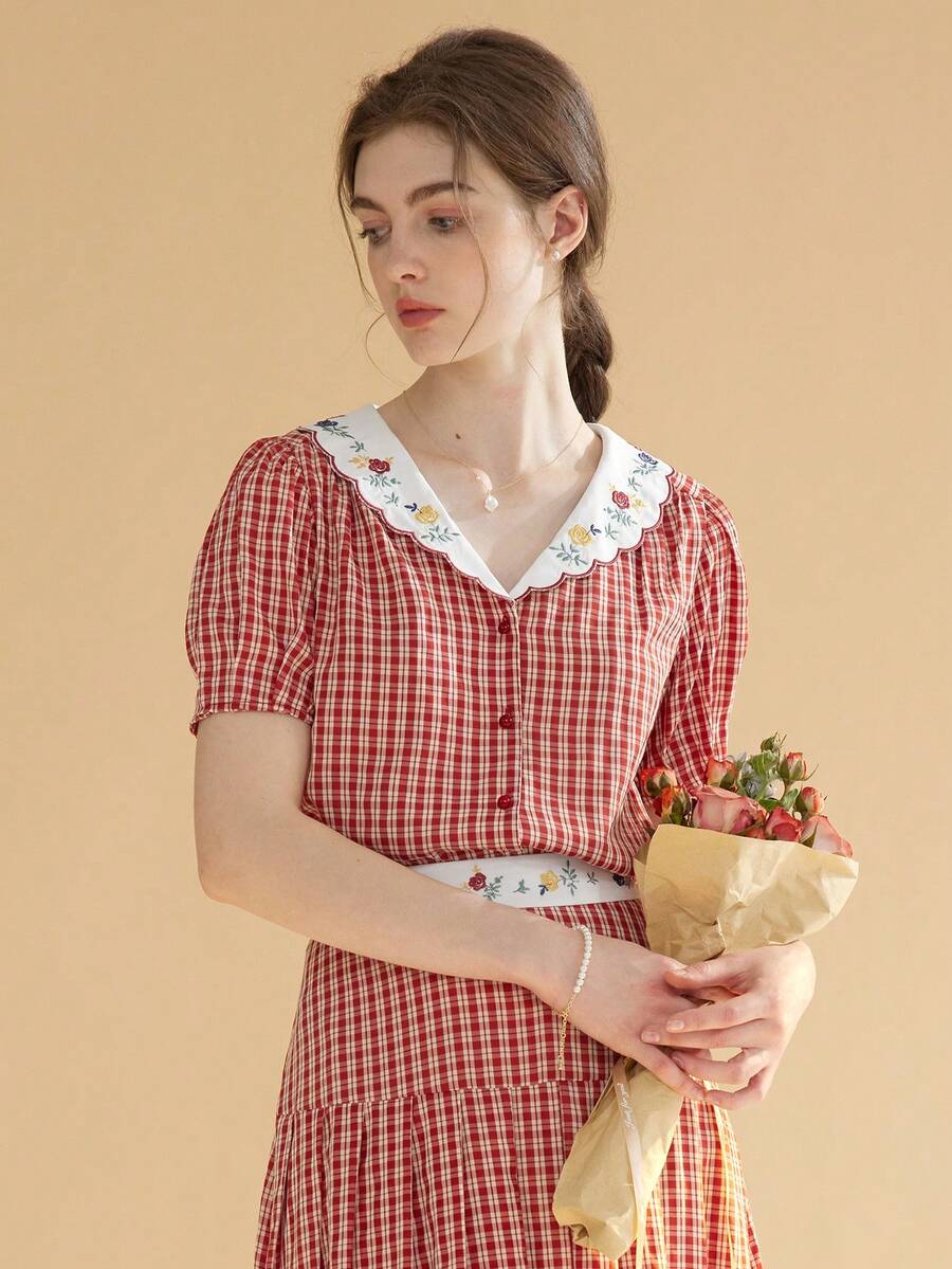 Simple Retro 格紋印花花卉刺繡泡泡袖襯衫 - 紅白色 - 查看 1