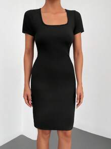 SHEIN PETITE Vestido Negro Mini ajustado Casual Y Simple Con Cuello Cuadrado Y Manga Corta, Estilo Versátil - Negro - Ver 6