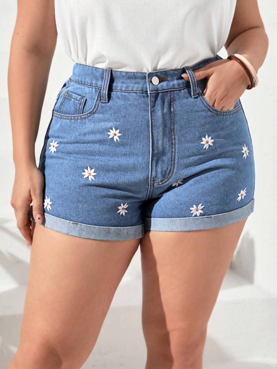 Plus Floral Embroidery Roll Up Hem Denim Shorts - Light Wash - View 1
