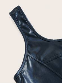 SHEIN X Doris Jocelyn SHEIN ICON 金屬質感字母補丁細節弧形下擺背心上衣 - 黑色 - 查看 5