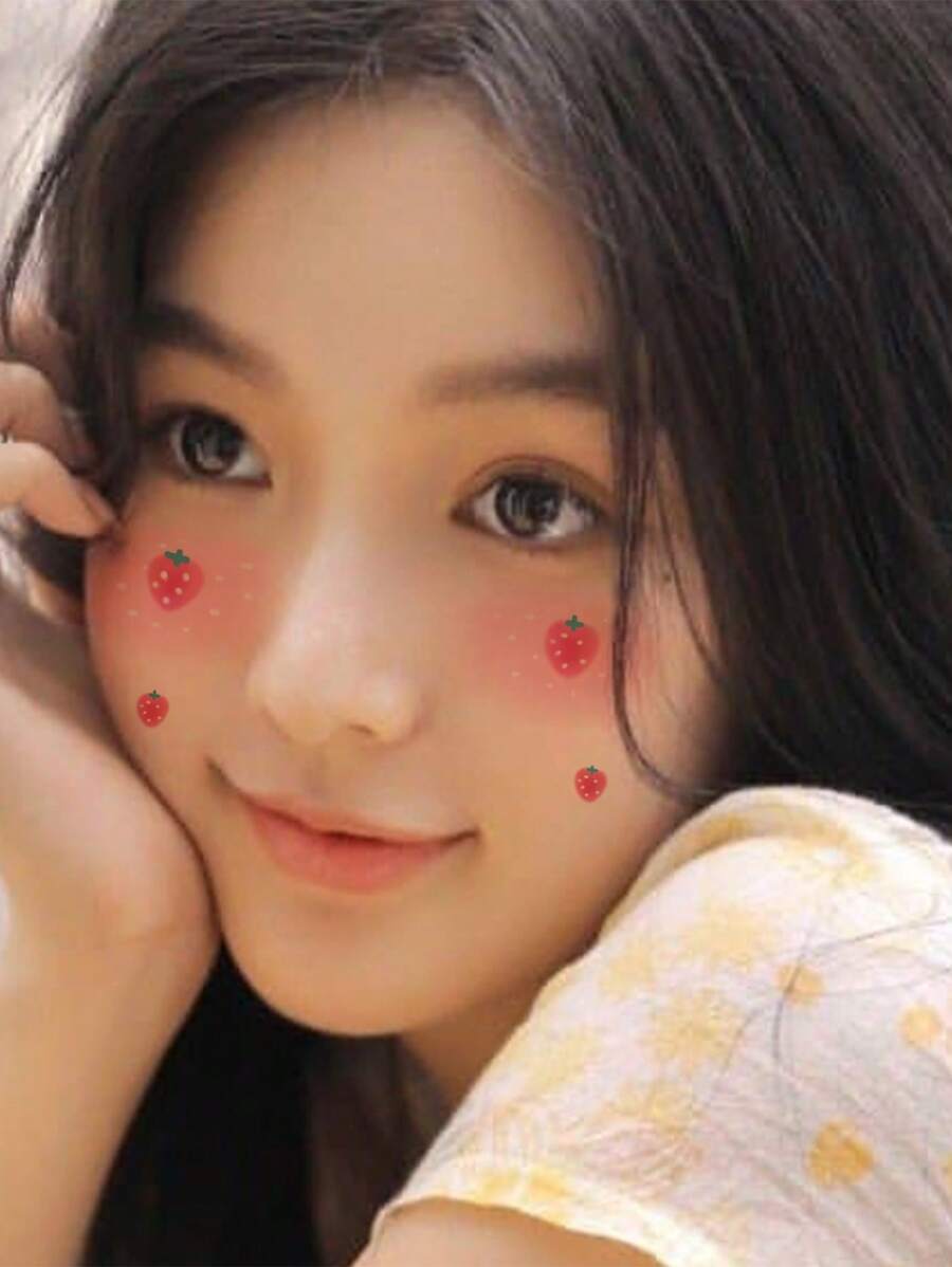 1Sheet Strawberry Pattern Tattoo Sticker Facial Tattoo Sticker Diy Makeup Party & Festival Decoration - Multicolor - View 1