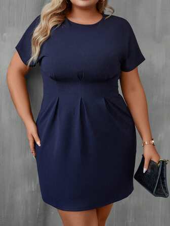 Kleid mit Falten Detail, Fledermausärmeln,