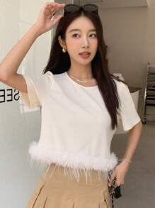 DAZY Chất rắn Trang trí Fuzzy Ống tay áo Áo thun - Màu be - Xem 1