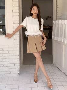 DAZY Chất rắn Trang trí Fuzzy Ống tay áo Áo thun - Màu be - Xem 5