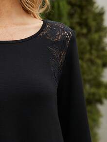 Lace Insert Curved Hem Tee - Black - View 4