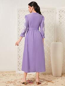 Al Najma 圖案貼花喇叭袖繫腰帶連衣裙 - 紫丁香色 - 查看 2