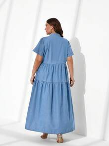 SHEIN Privé 休閒前紐扣純色大碼牛仔裙 - 淺色水洗藍 - 查看 2