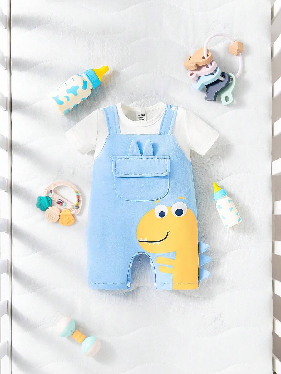 SHEIN 男嬰卡通圖案3D貼佈設計翻蓋口袋二合一連身短褲 - 藍白色 - 查看 1