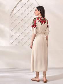 Mulvari 印花腰部抽繩蝙蝠袖連衣裙 - 杏色 - 查看 2