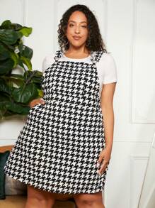 SHEIN CURVE+ Plus Houndstooth Print Pinafore Dress Without Tee - Black and White - View 4