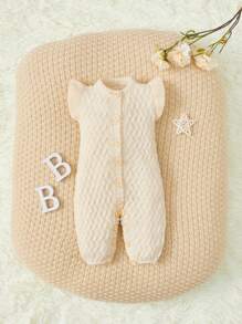 SHEIN 男女嬰通用女嬰,,休閒,舒服,時尚,簡約風,柔軟,實際,多用途,可愛杏荷葉邊針織質感紋理無袖連身短褲 - 杏色 - 查看 1