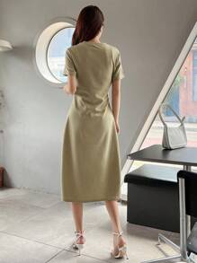 DAZY Vestido bajo cruzado unicolor fruncido - Verde - Ver 2