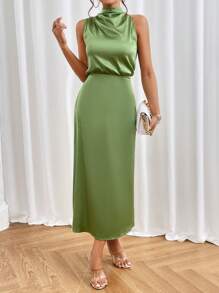 SHEIN Privé Solid Keyhole Back Satin Dress - Green - View 1