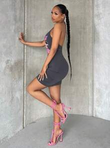 SHEIN SXY Car & Letter Graphic Halter Neck Backless Bodycon Dress - Dark Grey - View 2