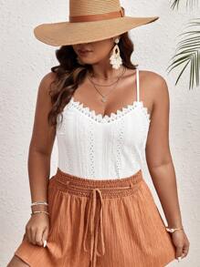 SHEIN VCAY 大碼鏤空蕾絲花邊吊帶上衣 - 白色 - 查看 4