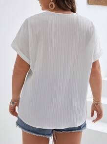 SHEIN Frenchy 大碼缺口領蝙蝠袖襯衫 - 白色 - 查看 2