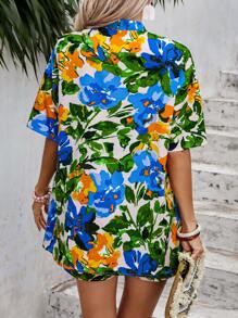 SHEIN VCAY Allover Floral Print Blouse & Tie Front Shorts