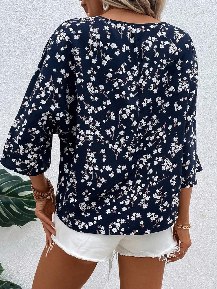 Women's Ditsy Floral V-Neck 3/4 Sleeve Casual Shirt,Casual