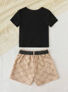 SHEIN Girls Solid Tee & Allover Print Flap Pocket Belted Shorts - Multicolor - View 2