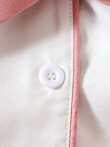 女婴系带上衣外套、短裤和帽子套装