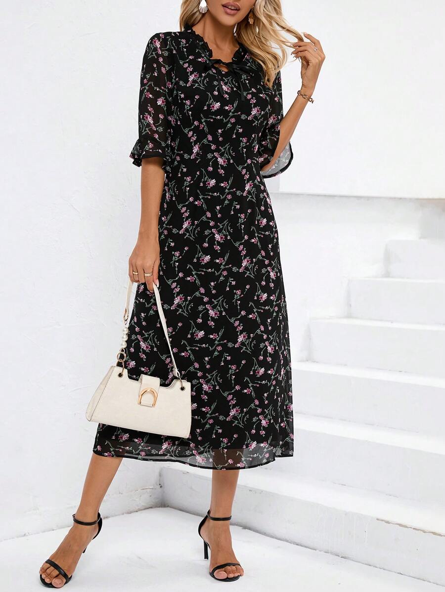 SHEIN Clasi 印花繫帶領荷葉袖連衣裙 - 黑色 - 查看 1