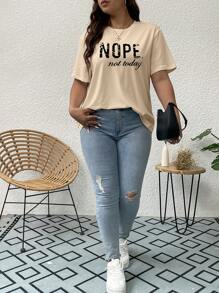 SHEIN LUNE 大碼標語圖案T恤 - 杏色 - 查看 8