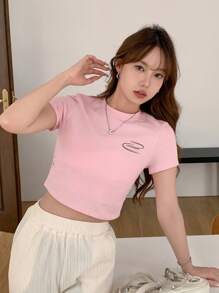 DAZY Letter Graphic Crop Tee - Baby Pink - View 3