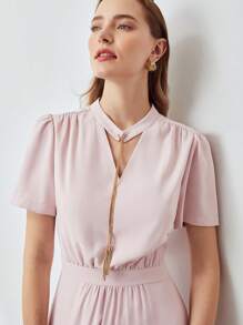 MOTF PREMIUM 鏈條細節中長連衣裙 - 淺粉色 - 查看 7