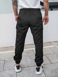 Manfinity Hypemode Men Flap Pocket Side Cargo Pants - Black - View 2