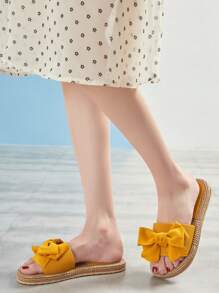 Women's Flat Sandals With Handmade Bow Decor