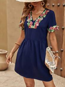 SHEIN VCAY 波西米亞刺綉花卉印花女士連衣裙 - 藏蓝色 - 查看 5