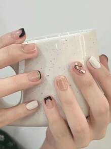 Nâng cấp diện mạo của bạn với Bộ móng tay giả có sọc vuông ngắn 24 chiếc - Nhiều màu - Xem 1