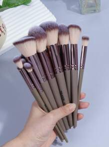 Juego de 30 piezas de brochas de maquillaje profesionales MAANGE, herramientas de maquillaje con cerdas suaves para un fácil transporte, incluye brocha para base, brocha para sombras de ojos, brocha para cejas, brocha para labios, set de brochas, kit de brochas de maquillaje, set de maquillaje completo, set de regalo de maquillaje - Champán - Ver 5