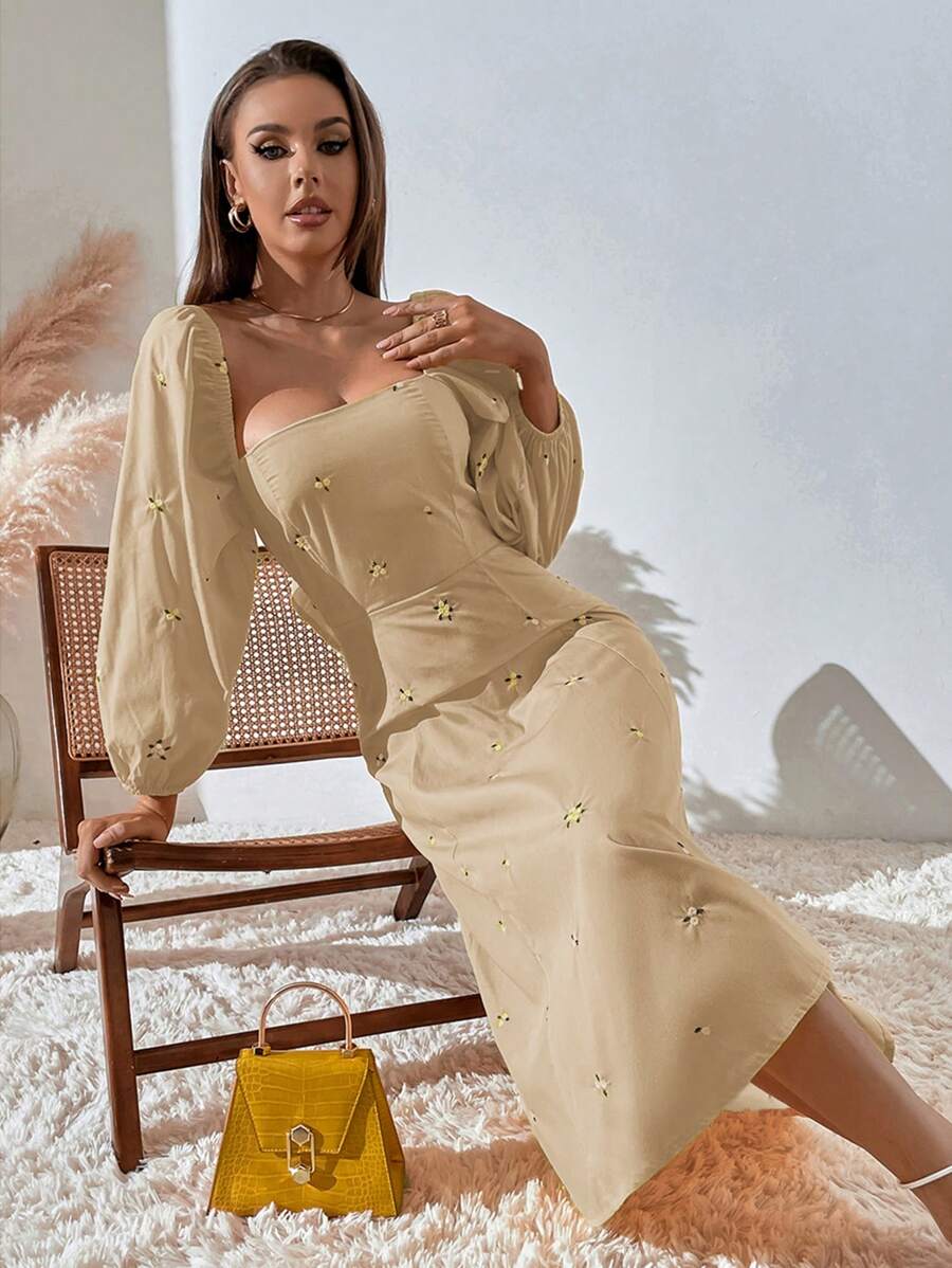 SHEIN Privé 花卉刺繡方領燈籠袖連衣裙 - 杏色 - 查看 1