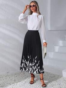 EMERY ROSE Plants Print Pleated Skirt - Black - View 6