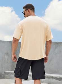 Manfinity Homme 男士字母補丁細節T恤 - 杏色 - 查看 3