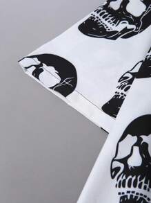 Manfinity Roghcode Men Two Tone Skull Print Graphic Color Block Street Wear Short Sleeve Button Shirt Without Tee, For Vacation, Boyfriend Gift - Black and White - View 4