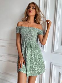 SHEIN VCAY 小碎花一字肩洋裝 - 綠色 - 查看 3