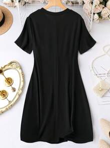 SHEIN LUNE 大碼字母圖案T恤連衣裙 - 黑色 - 查看 2