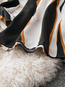 SHEIN Clasi Quần Plus Size Dải chun Sọc Giải trí - Nhiều màu - Xem 3