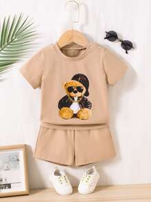 男嬰卡通圖案T恤和短褲和熊貼布組合包