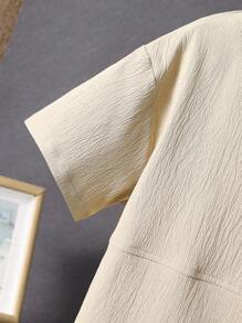 SHEIN 男孩翻蓋口袋半排扣上衣和短褲套裝 - 卡其色 - 查看 4