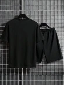 Manfinity Homme Men Slogan Graphic Tee & Drawstring Waist Shorts - Black - View 2