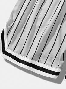 Manfinity EMRG 男士條紋和字母圖案腰部抽繩短褲 - 淺灰色 - 查看 6