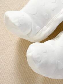 嬰兒女孩荷葉邊雙口袋連身衣和帽子