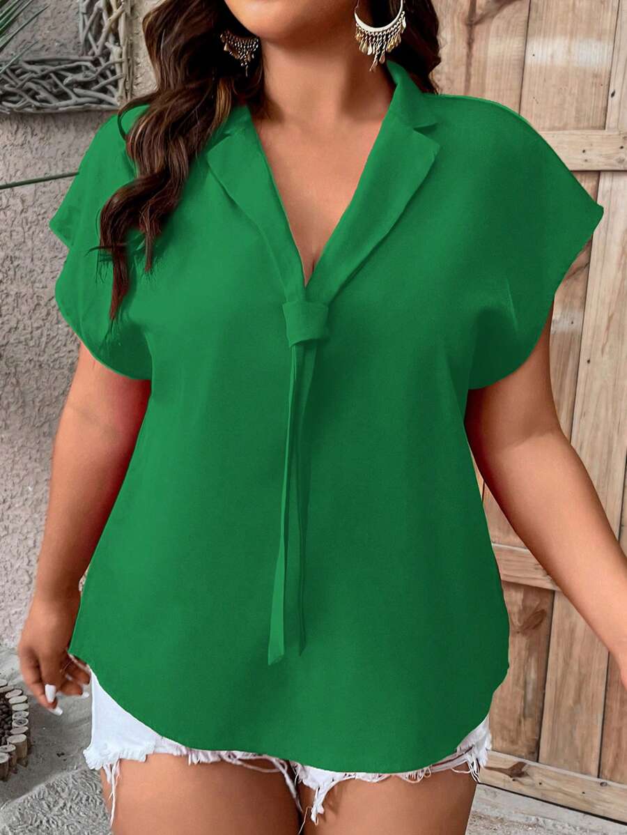 SHEIN LUNE Plus Solid Batwing Sleeve Blouse - Green - View 1