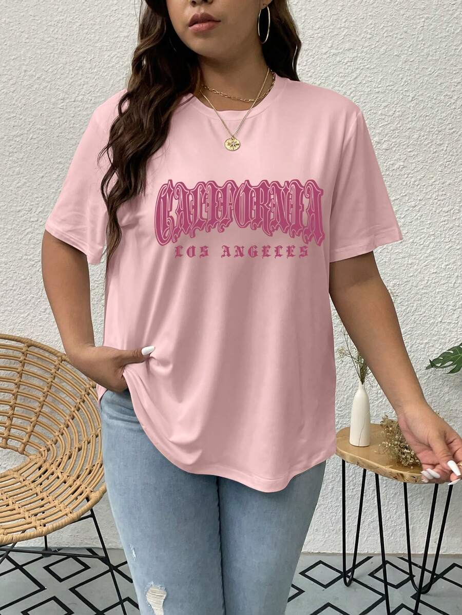 SHEIN Essnce Plus Letter Graphic Tee - Baby Pink - View 1