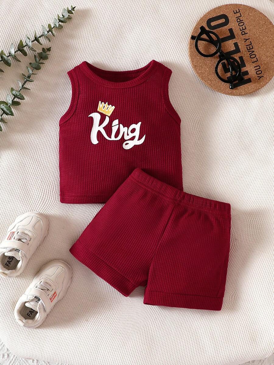 Bộ áo ba lỗ cổ tròn in chữ và quần short cho bé trai - Màu Đỏ Sâu - Xem 1