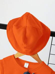 SHEIN Young Boy 2 In 1 Colourblock Tee & Shorts & Hat - Orange - View 3