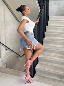 SHEIN SXY 素色V領短款T恤 - 白色 - 查看 5